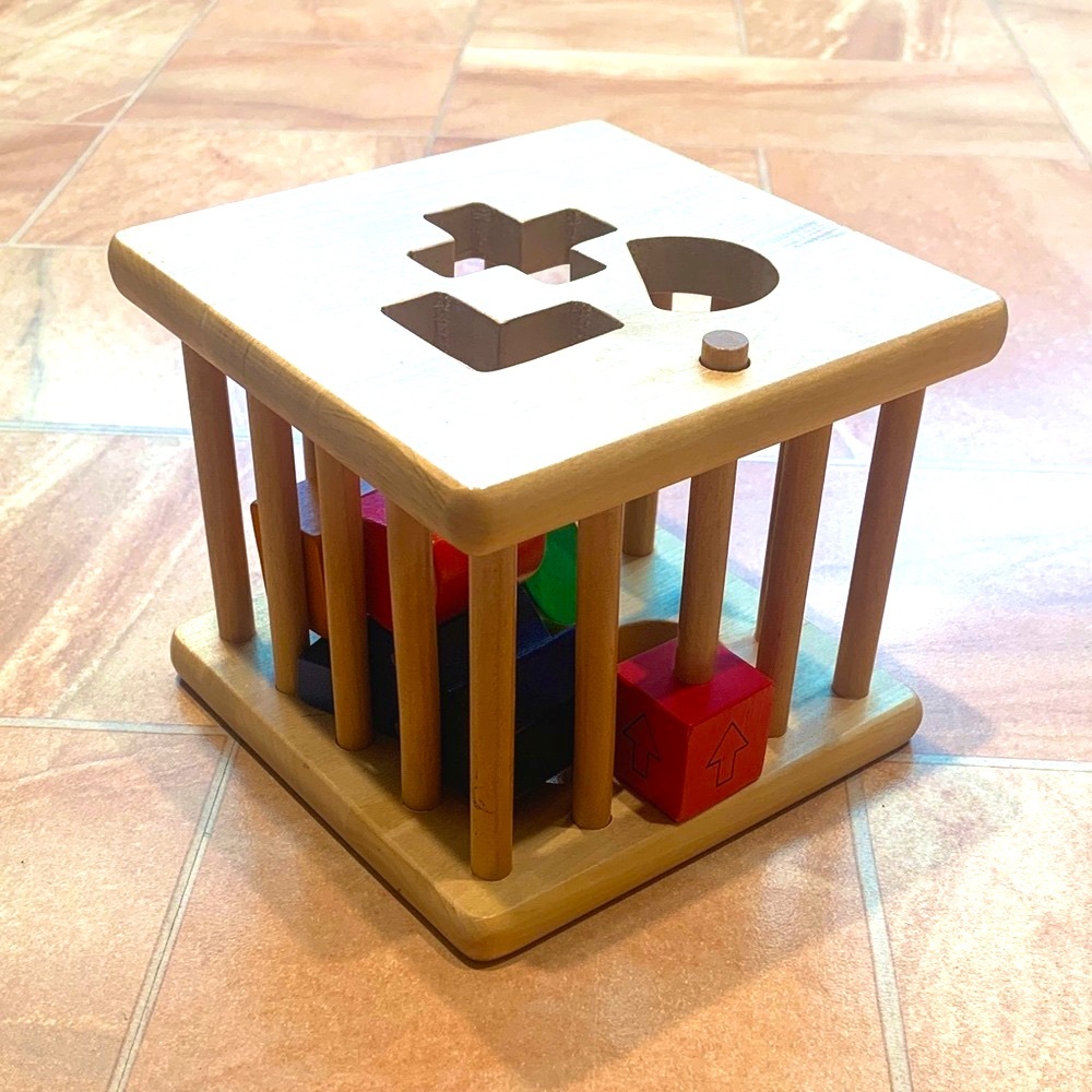 Playskool Vintage Kids Learning Colorful Wooden Shape Matching Sorting Cube